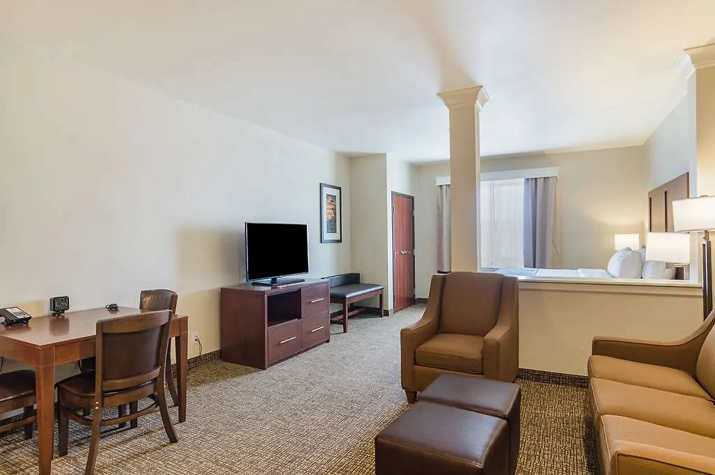 Mainstay Suites Near Denver Downtown Hotel